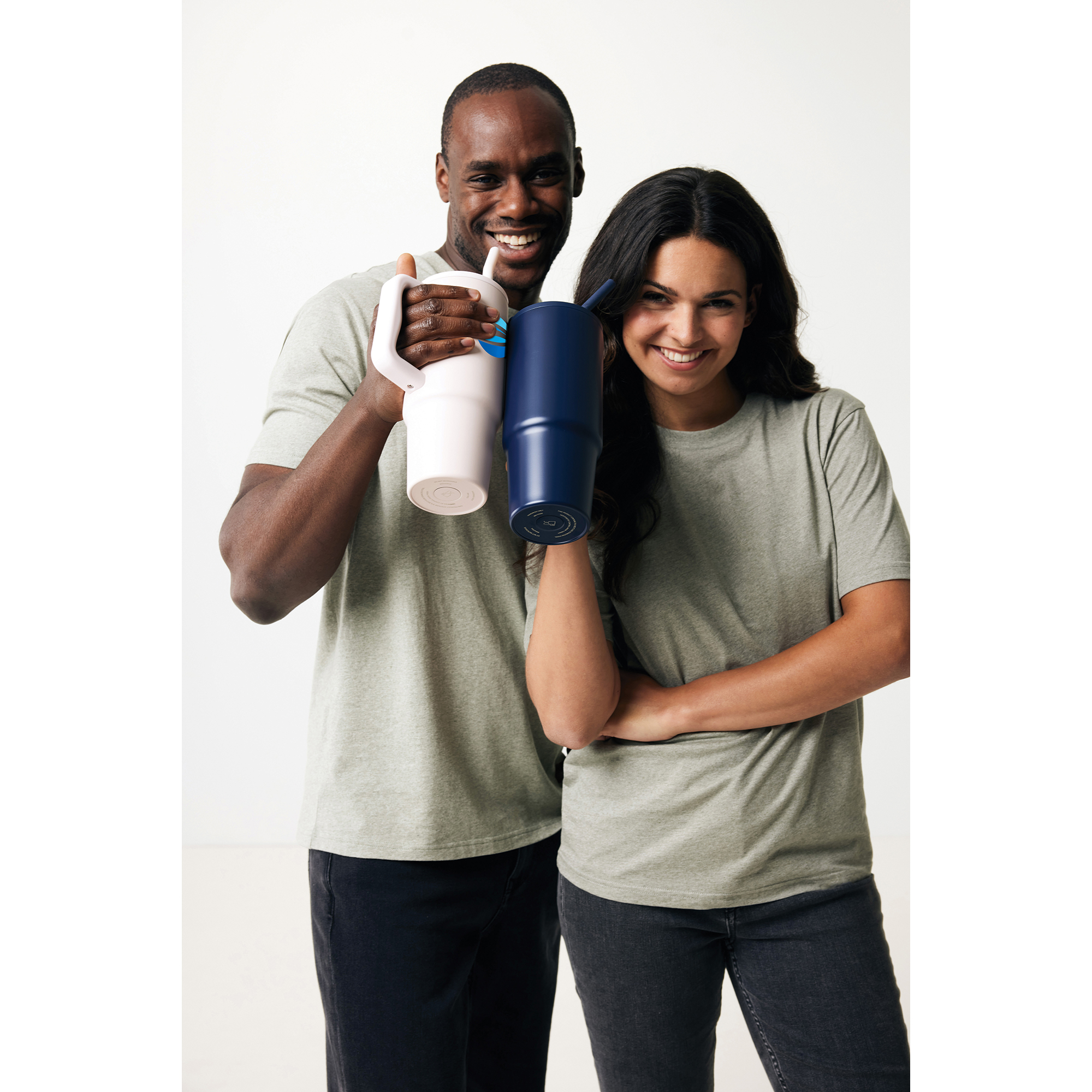 Picture of Embrace Deluxe Recycled Stainless Steel Tumbler 900ml - Navy