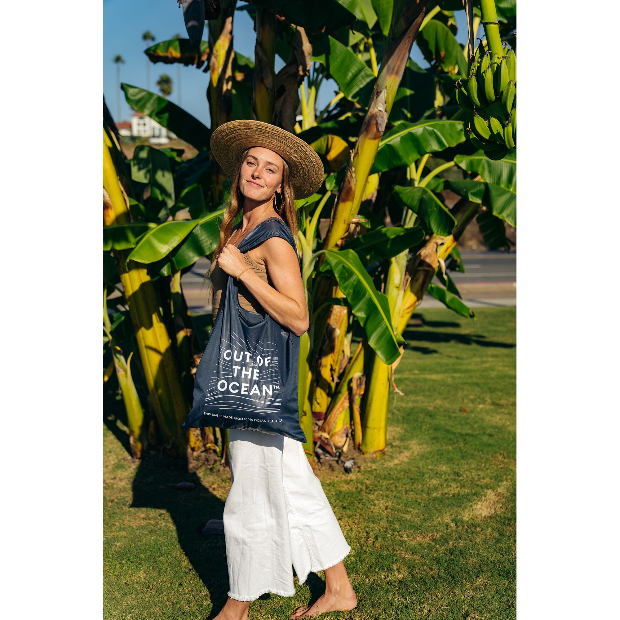 Picture of Out of the Ocean Pocket Tote - Navy