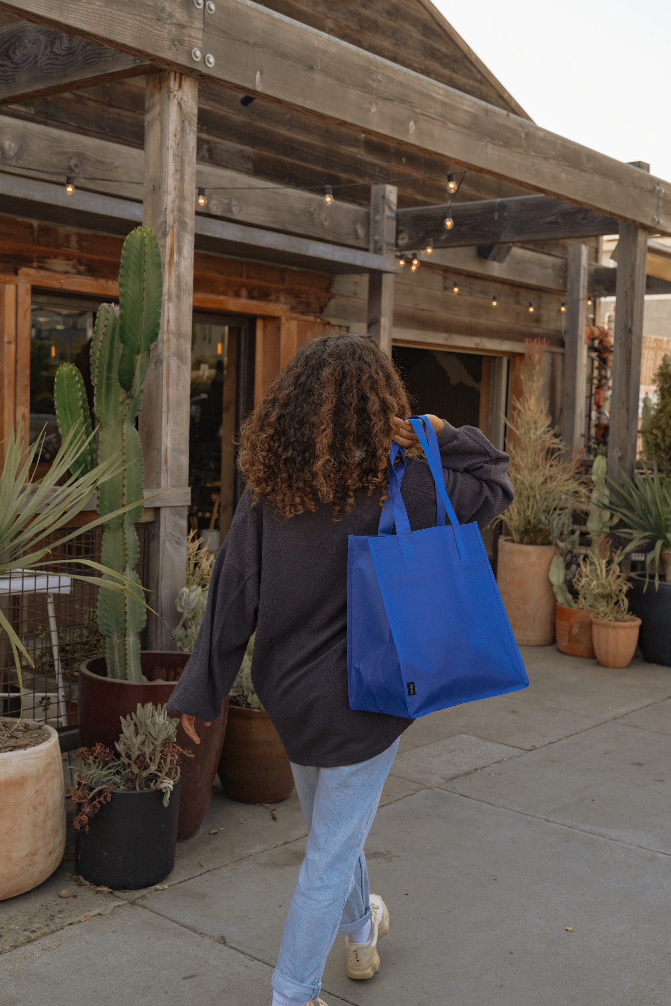 Picture of Arlo Recycled rPET Deluxe Shopper - Royal Blue