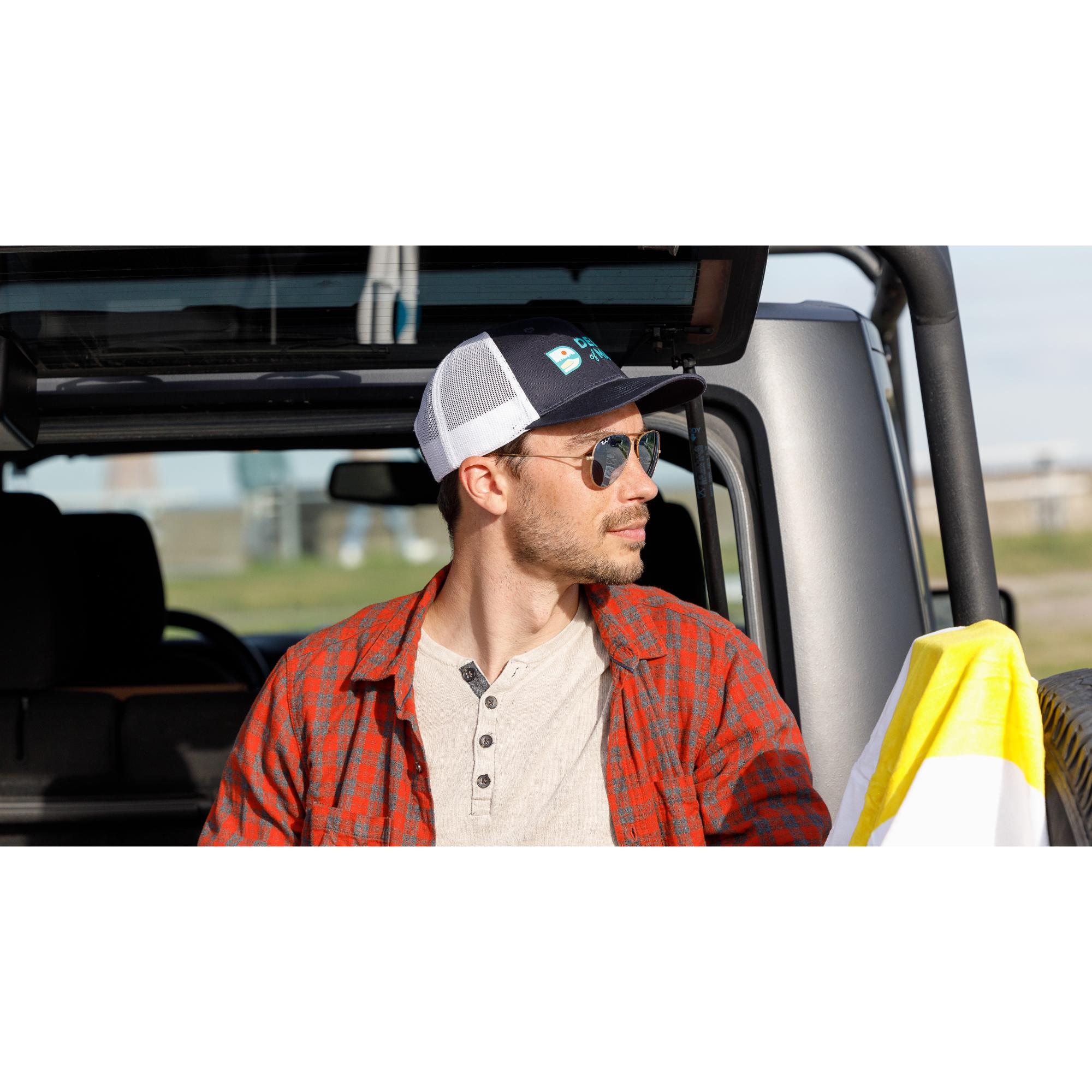 Picture of Merrimack Hat Co. Colt Trucker - Navy-White