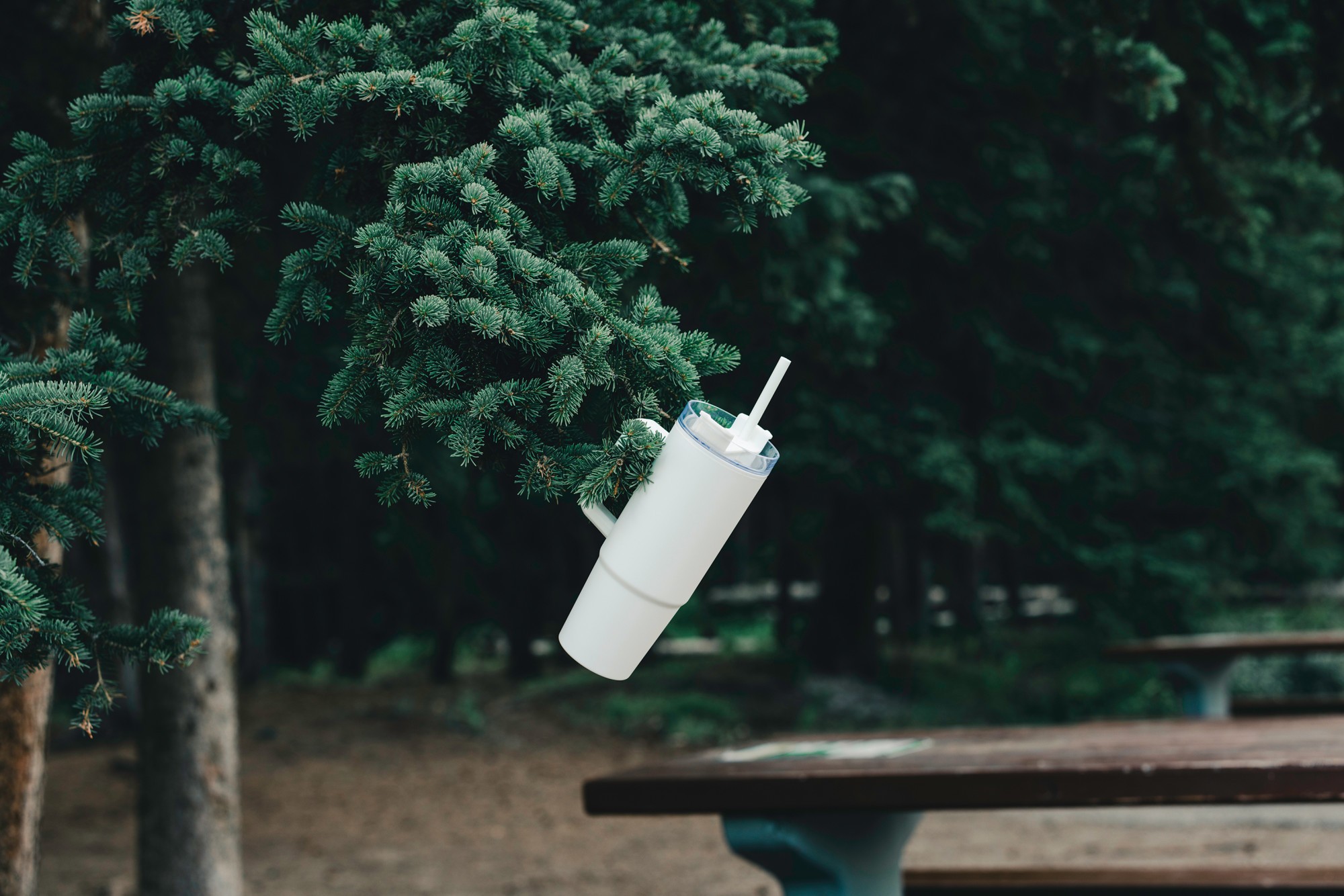 Picture of Tana Plastic Tumbler with Handle 900ML - White