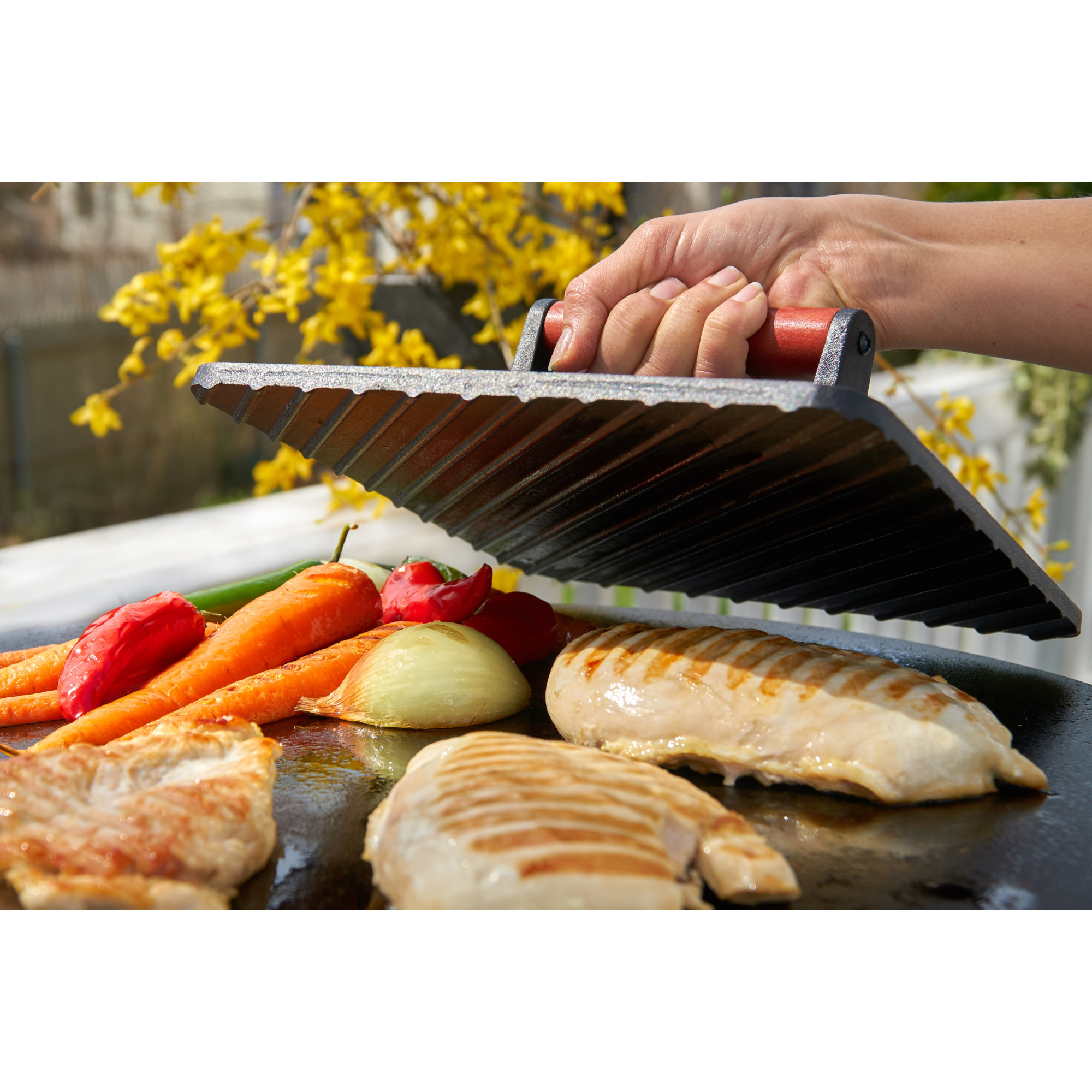 Picture of Cuisinart Outdoors XL Cast Iron Griddle Press - Black