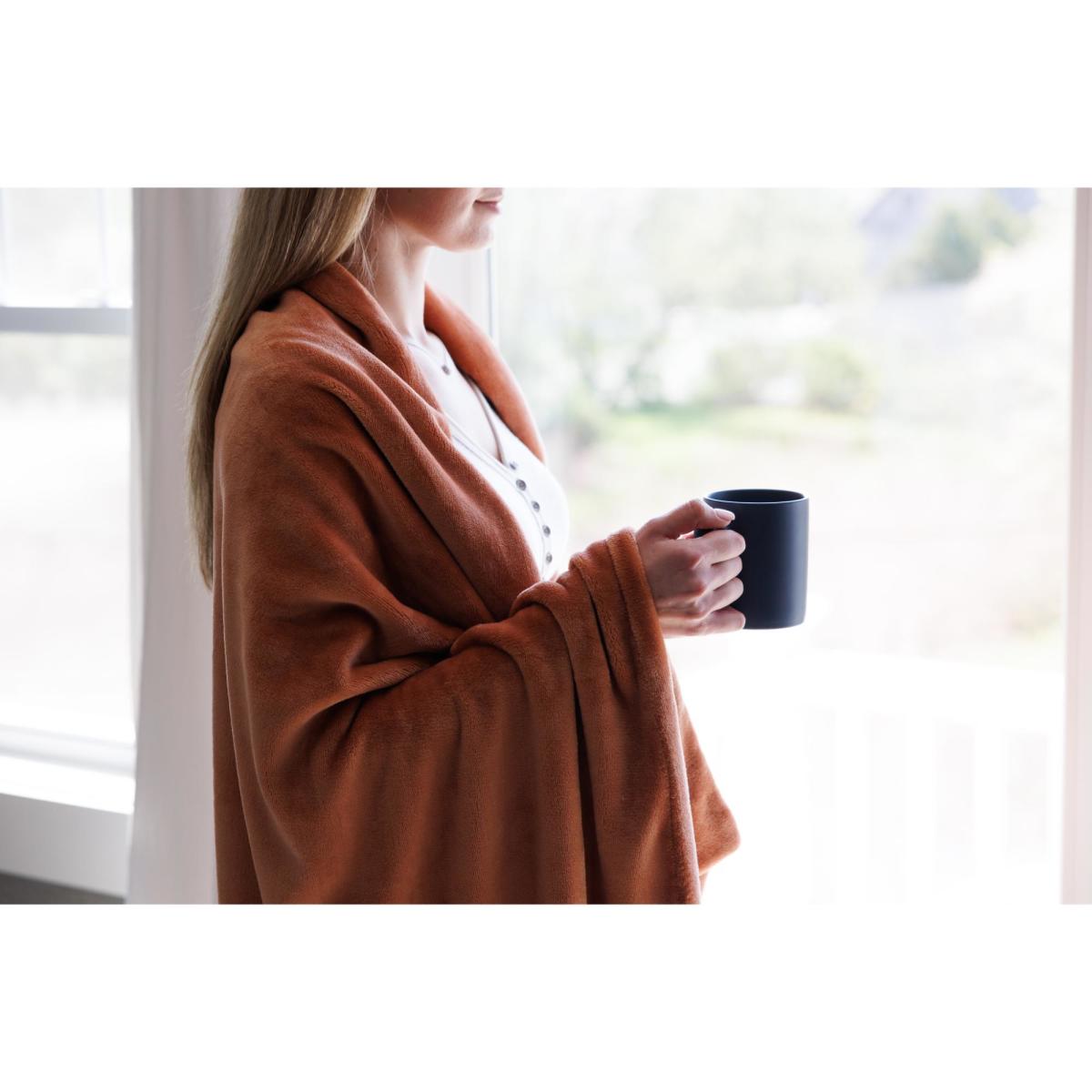 Picture of Mink Ever Soft Throw Blanket - Canyon Clay