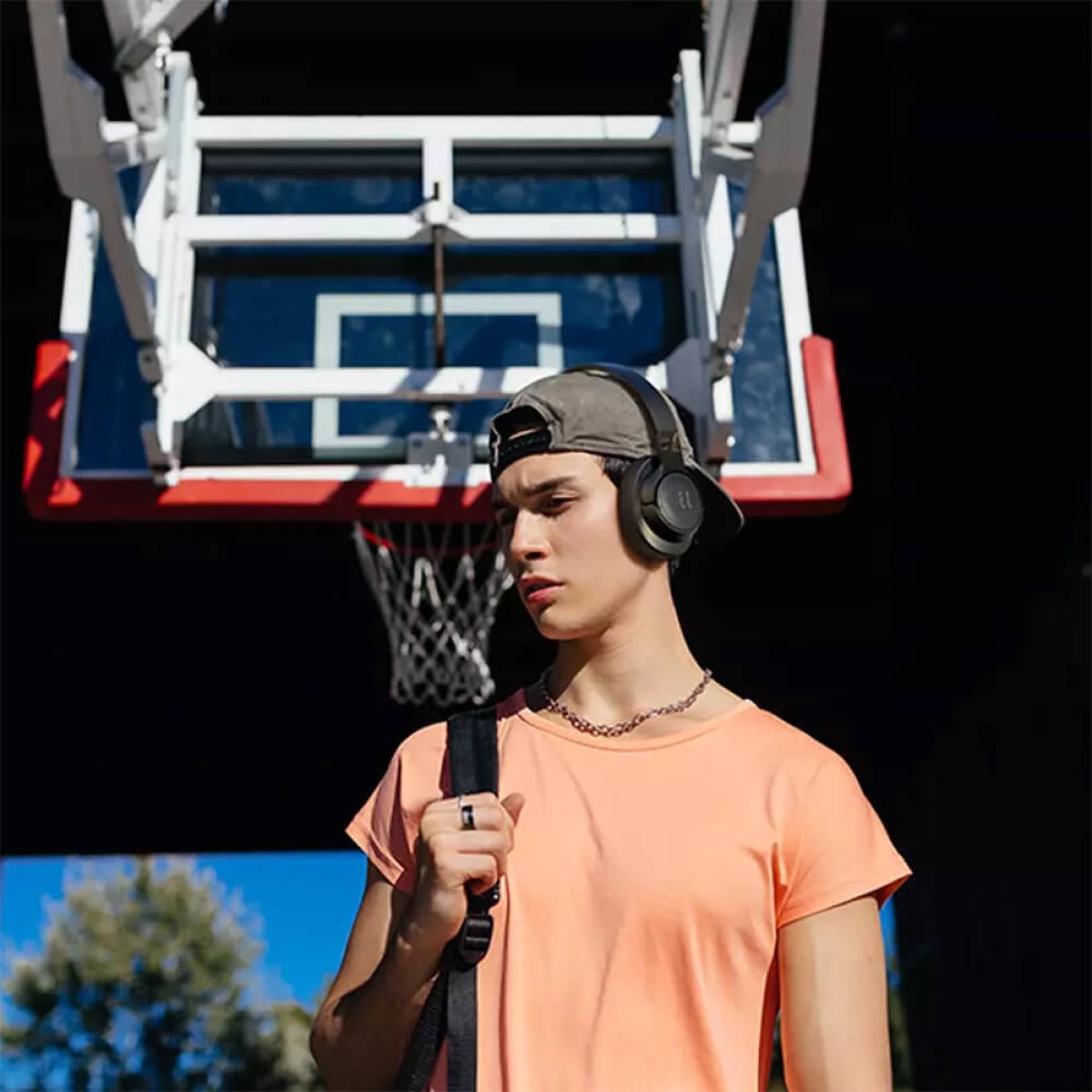 Picture of JBL Tune 720BT Wireless Over-Ear Headphones