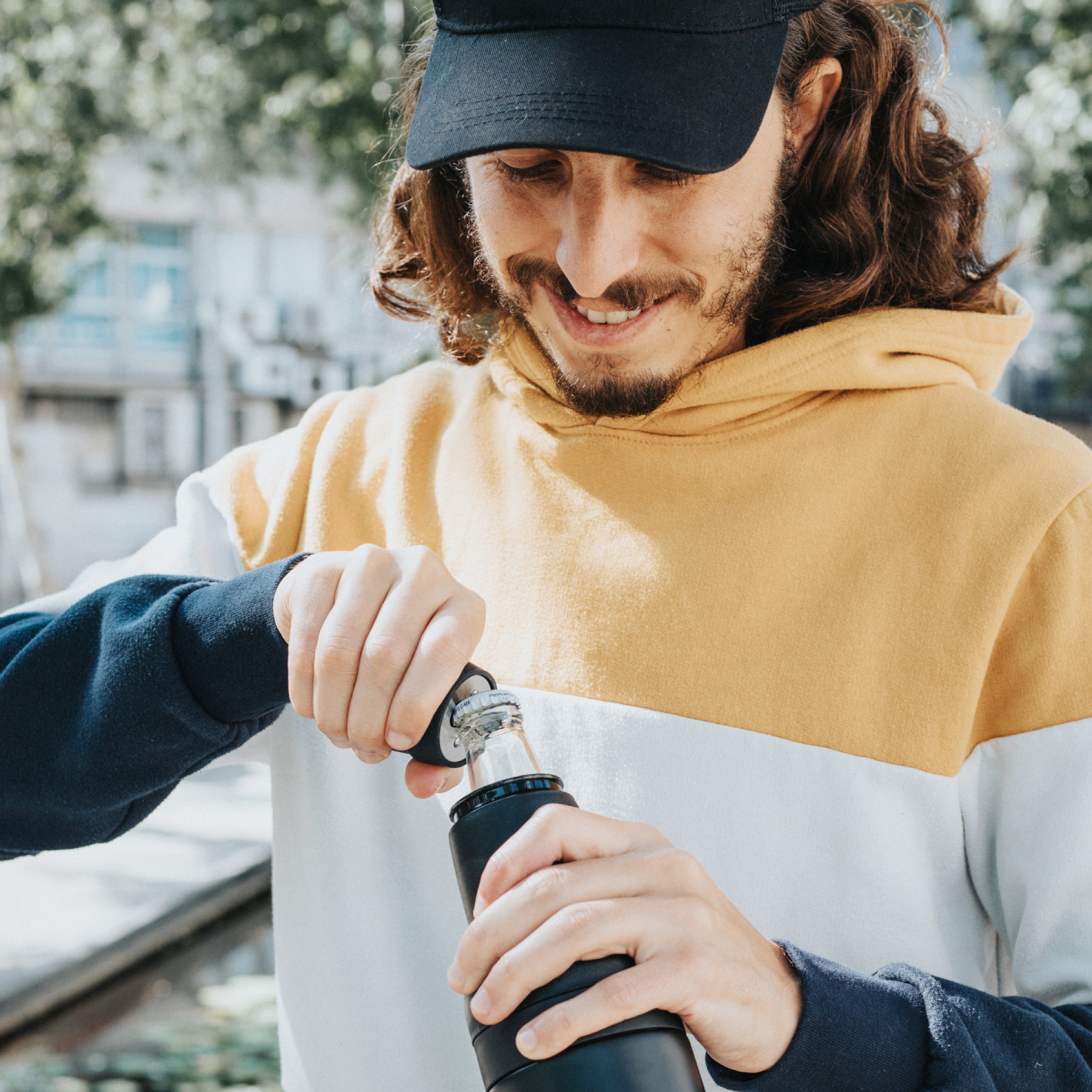 Picture of Asobu Frosty Beer-2-Go™ Bottle Insulator