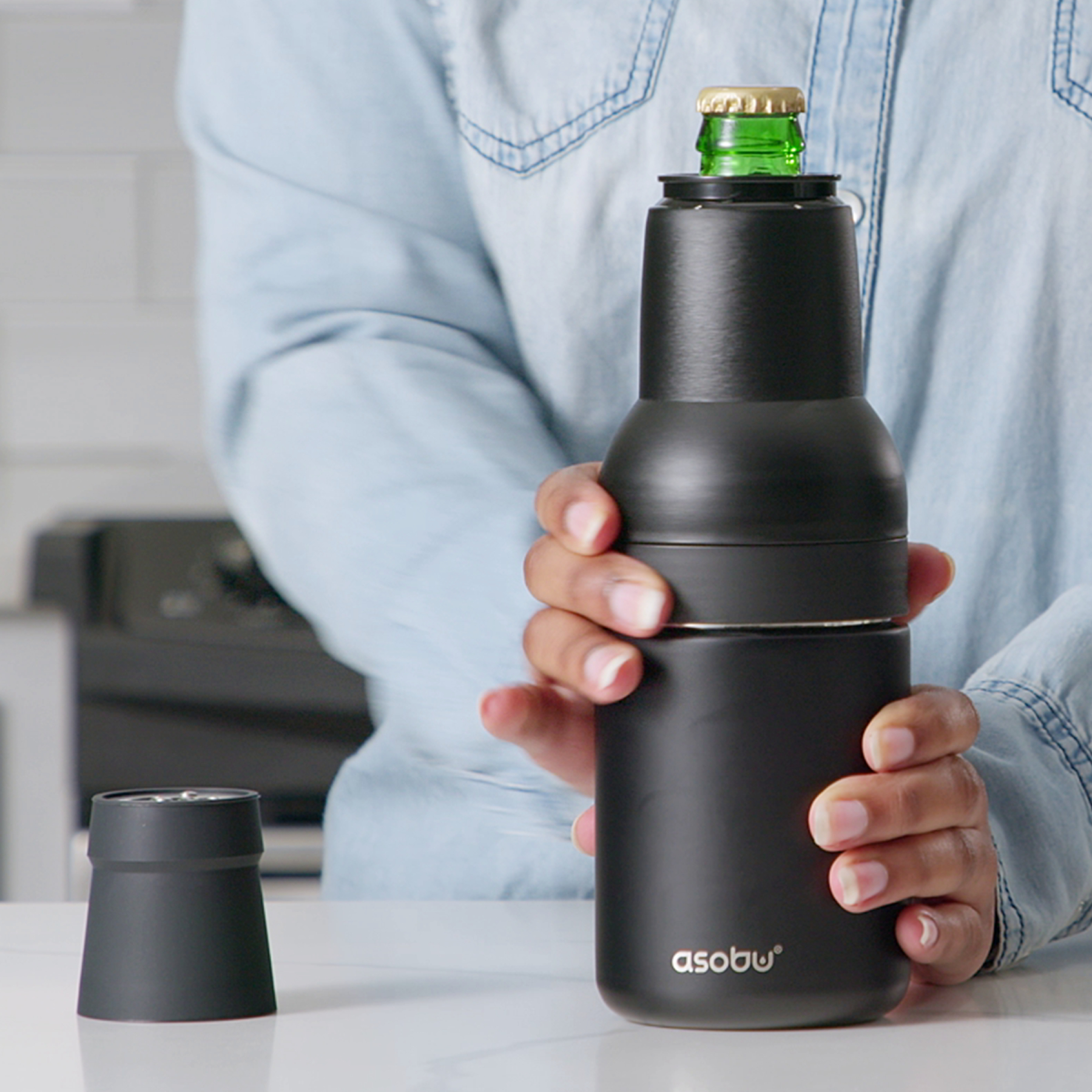 Picture of Asobu Frosty Beer-2-Go™ Bottle Insulator
