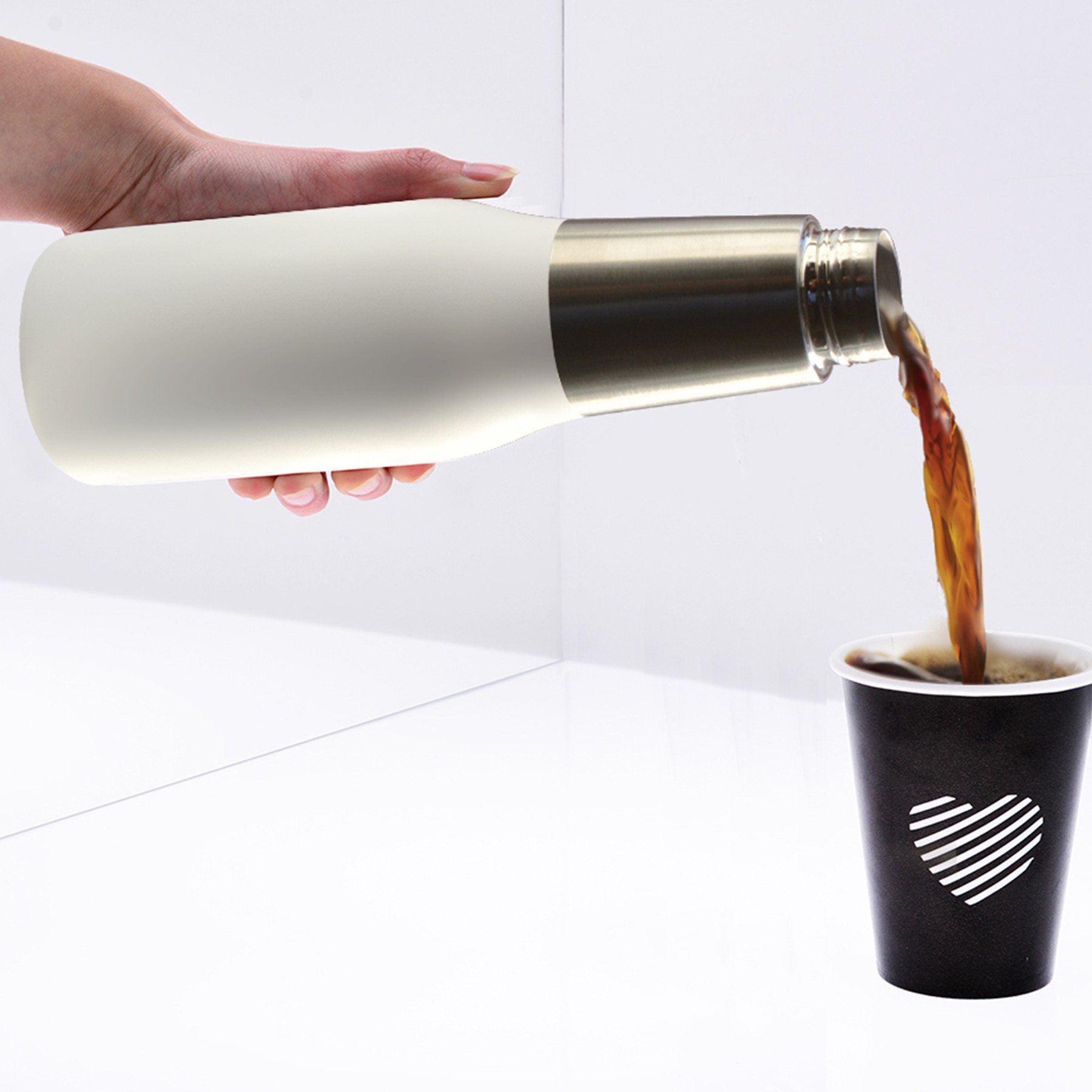 Picture of 20 oz Asobu Oasis Water Bottle