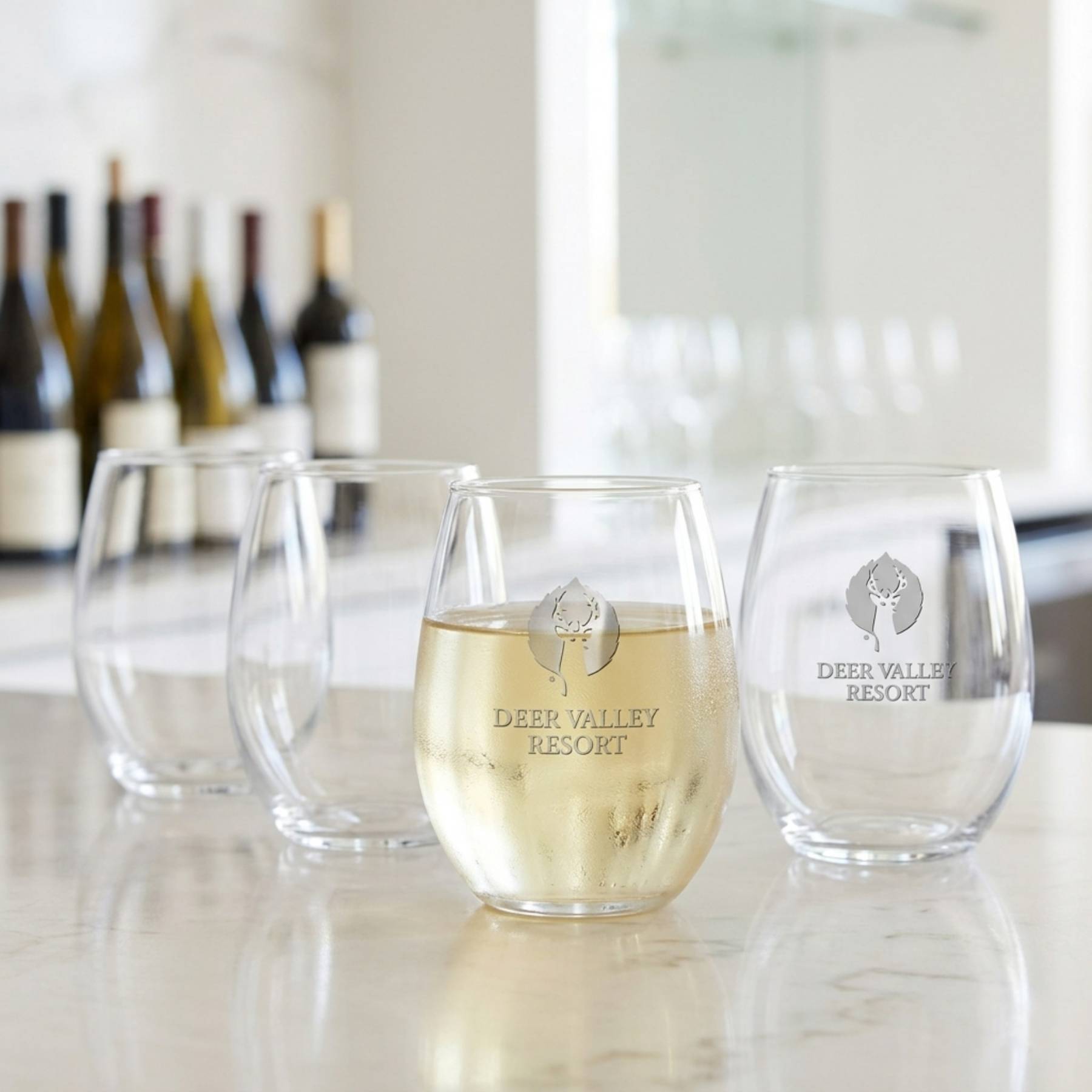 Picture of 17 oz Stemless White Wine Glass (Deep Etch)