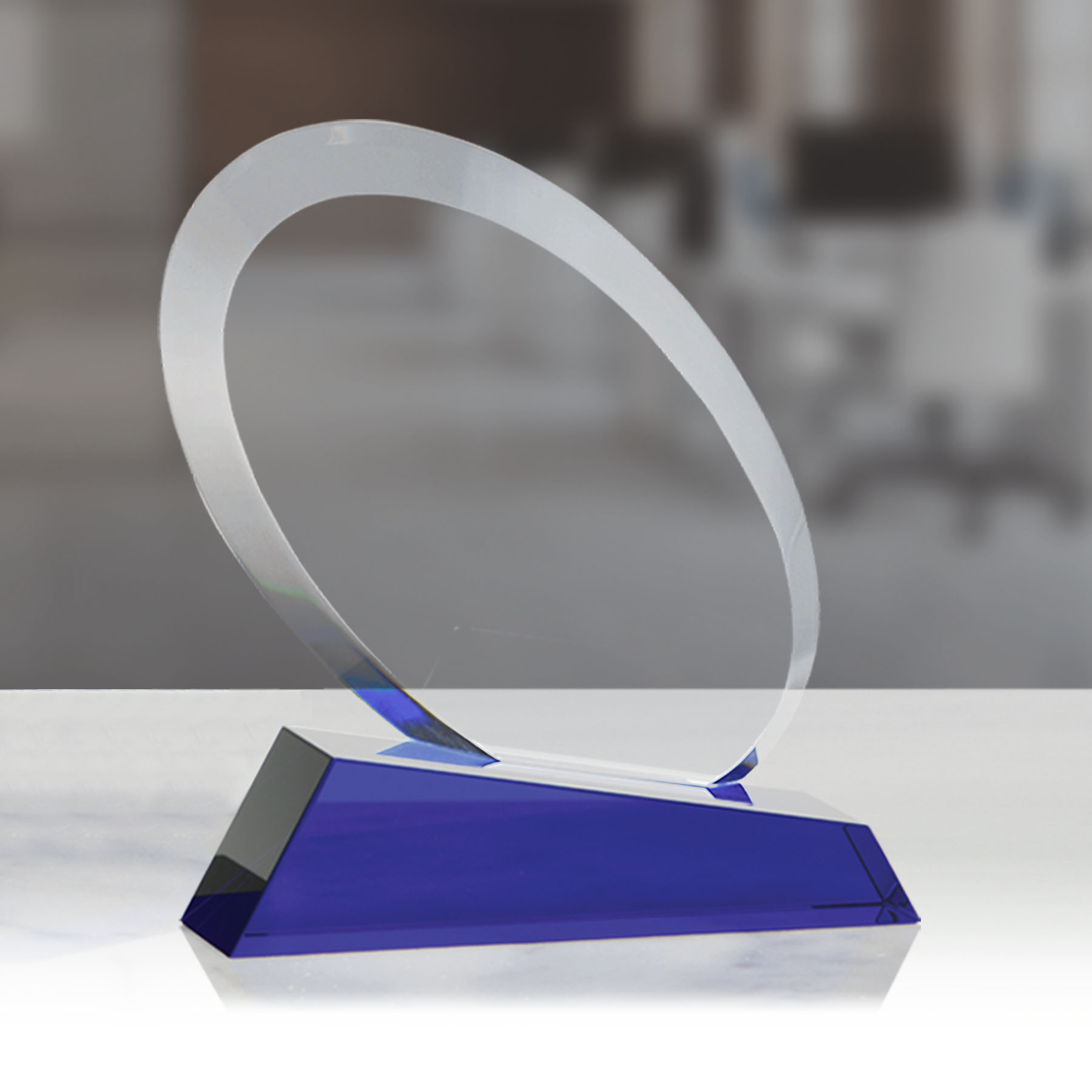 Picture of Medium Parabola Optical Crystal Award