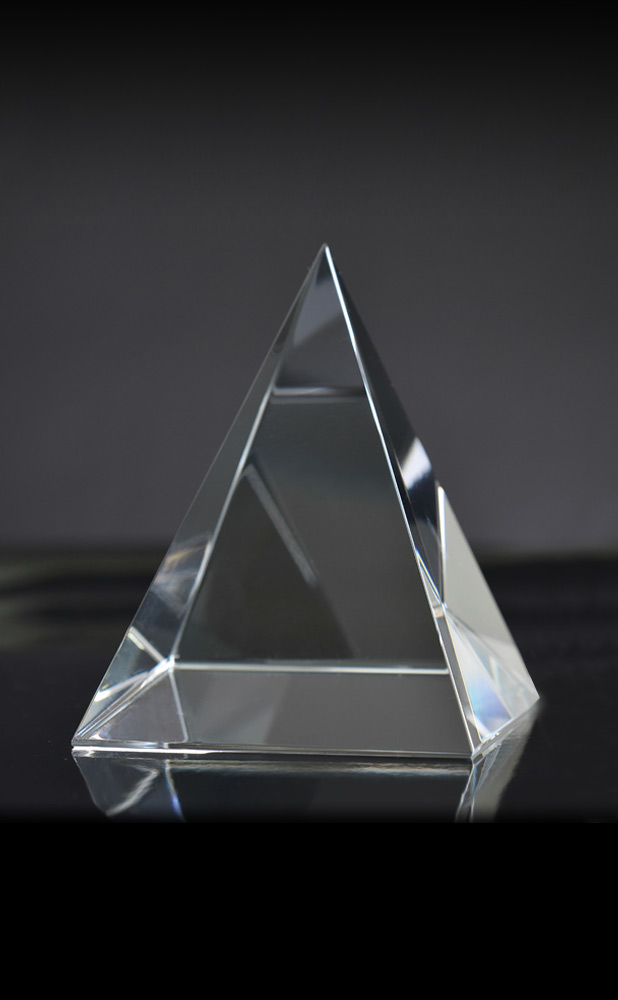 Picture of Large Pyramid Paperweight Award