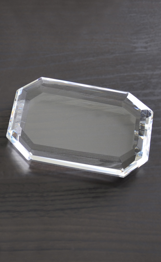 Picture of Faceted Rectangle Paperweight