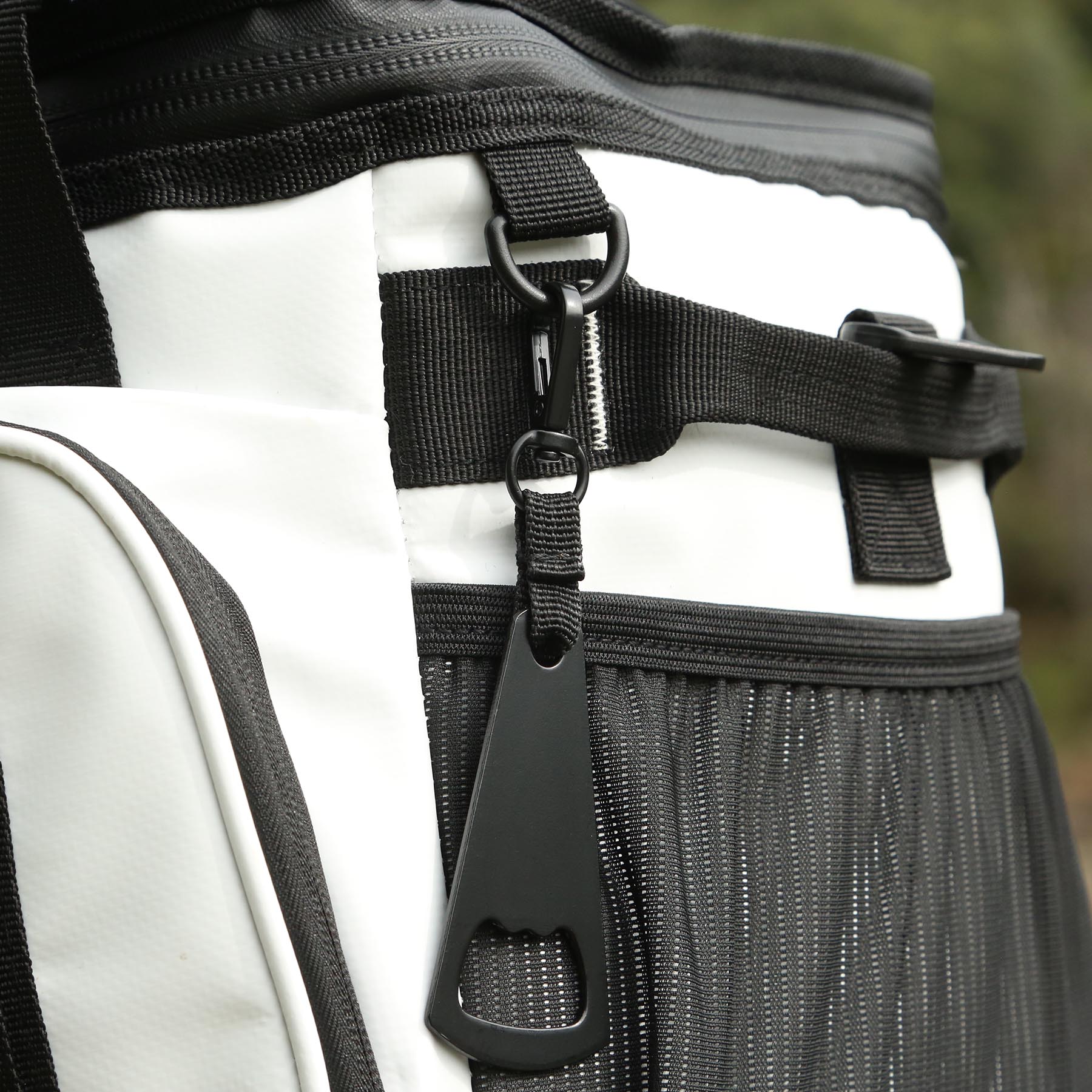 Picture of Chillamanjaro™ 12 Can Plateau Cooler Bag