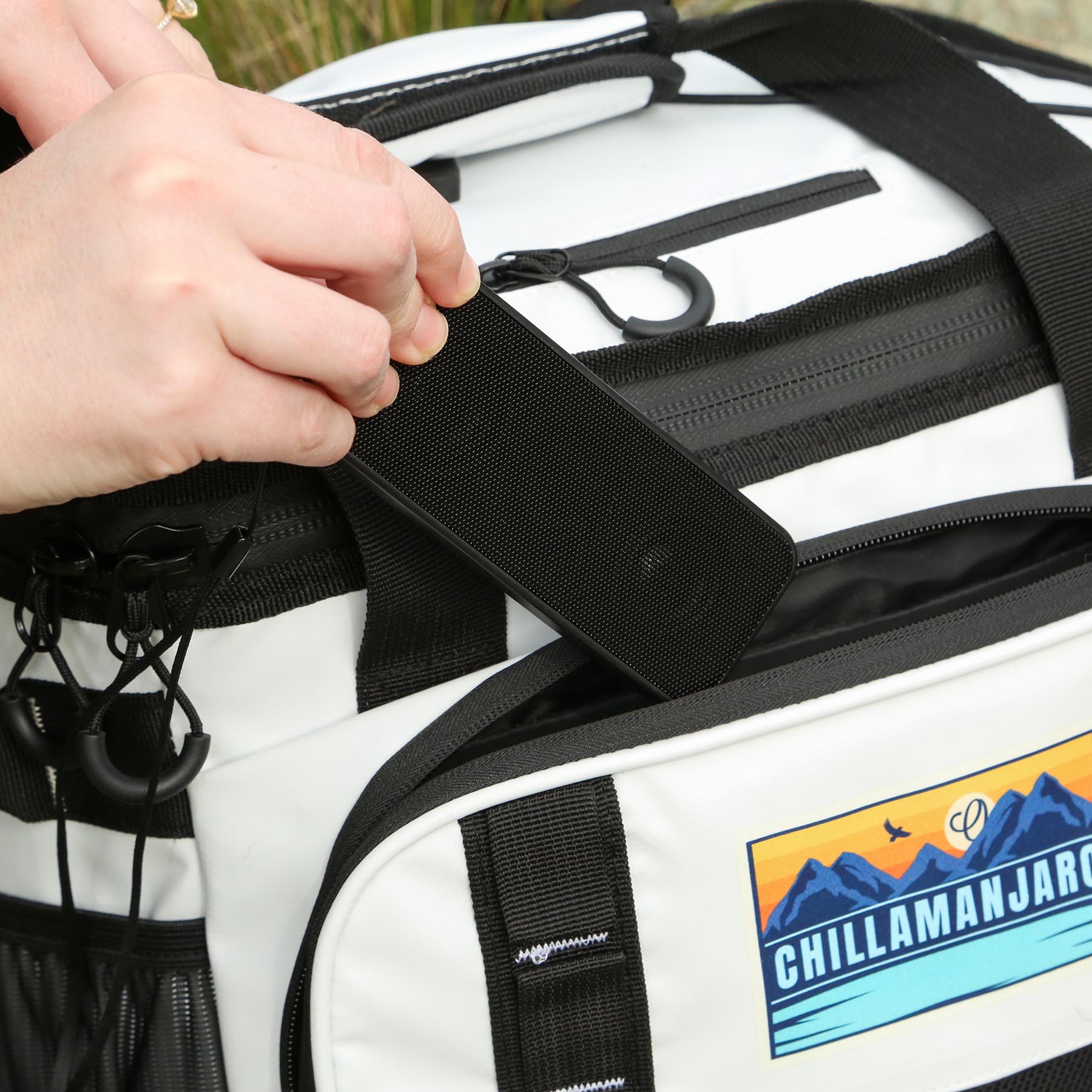 Picture of Chillamanjaro™ 18 Can Altitune Cooler Bag