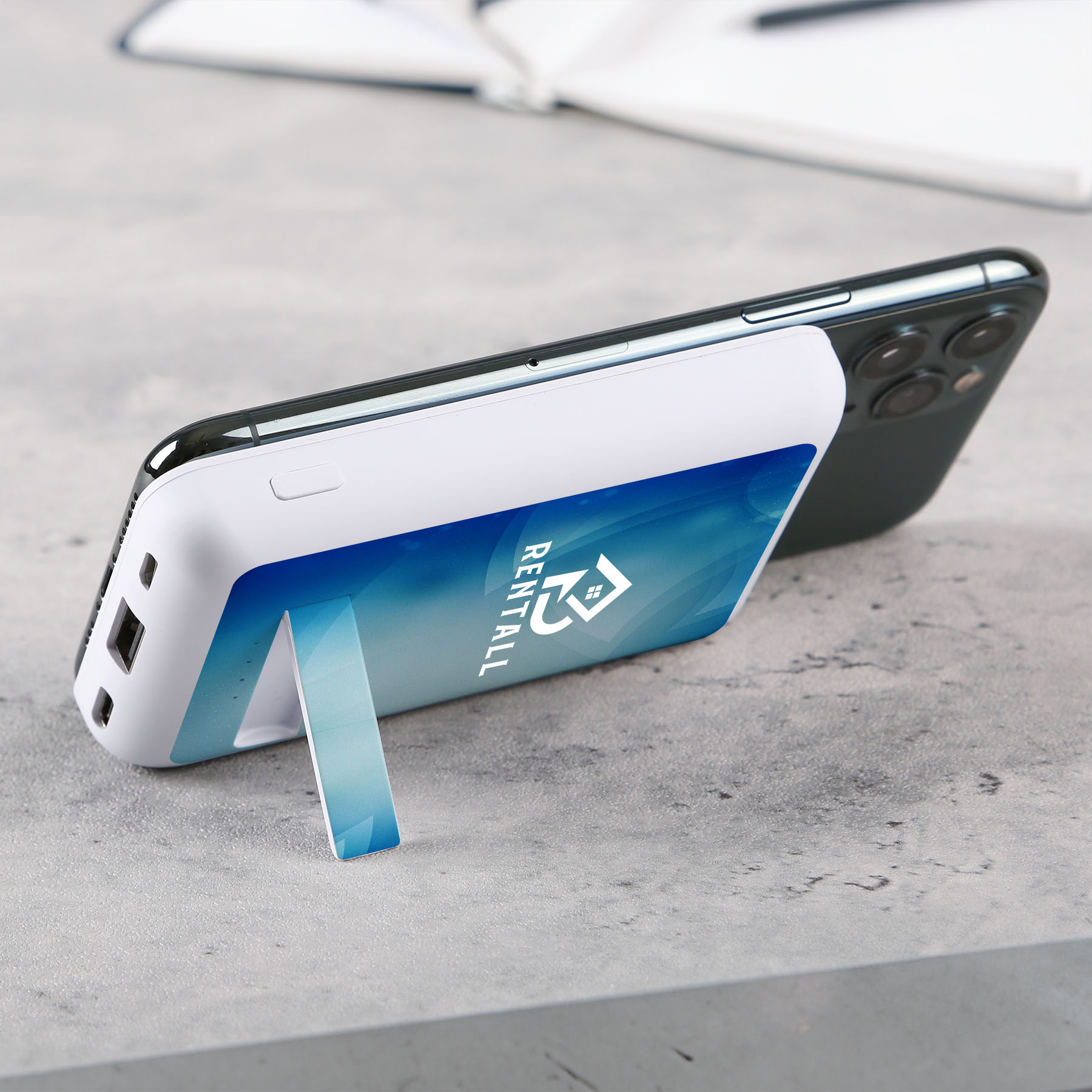 Picture of Mag5000 Wireless Magnetic Power Bank: One Product