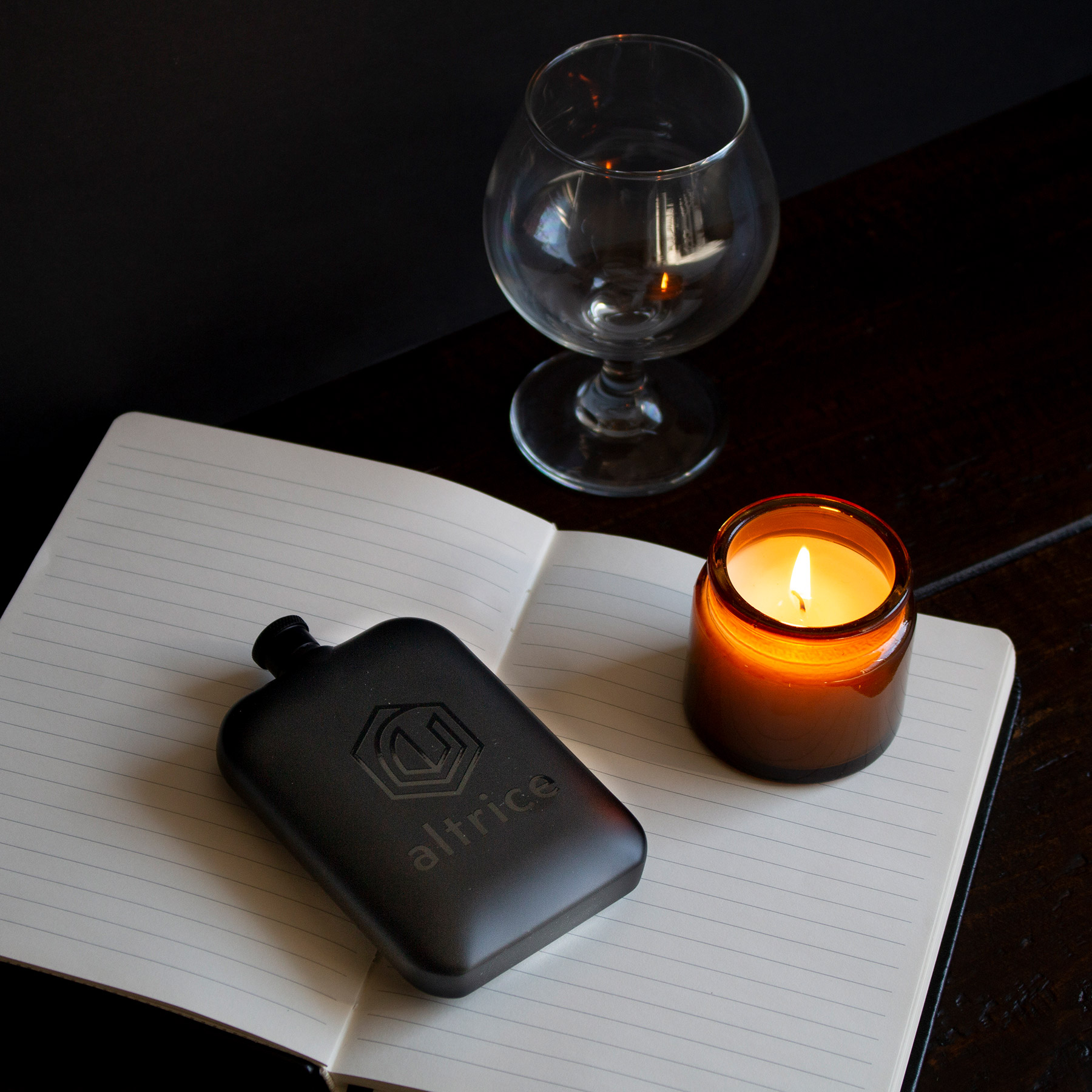Picture of Signature Collection Luxe Flask