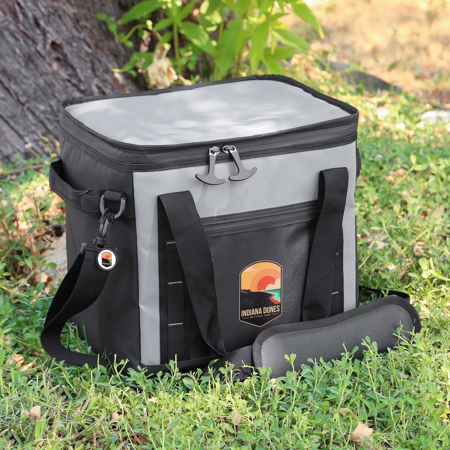 Picture of 24 Can Glacier Peak Xl Insulated Cooler Bag