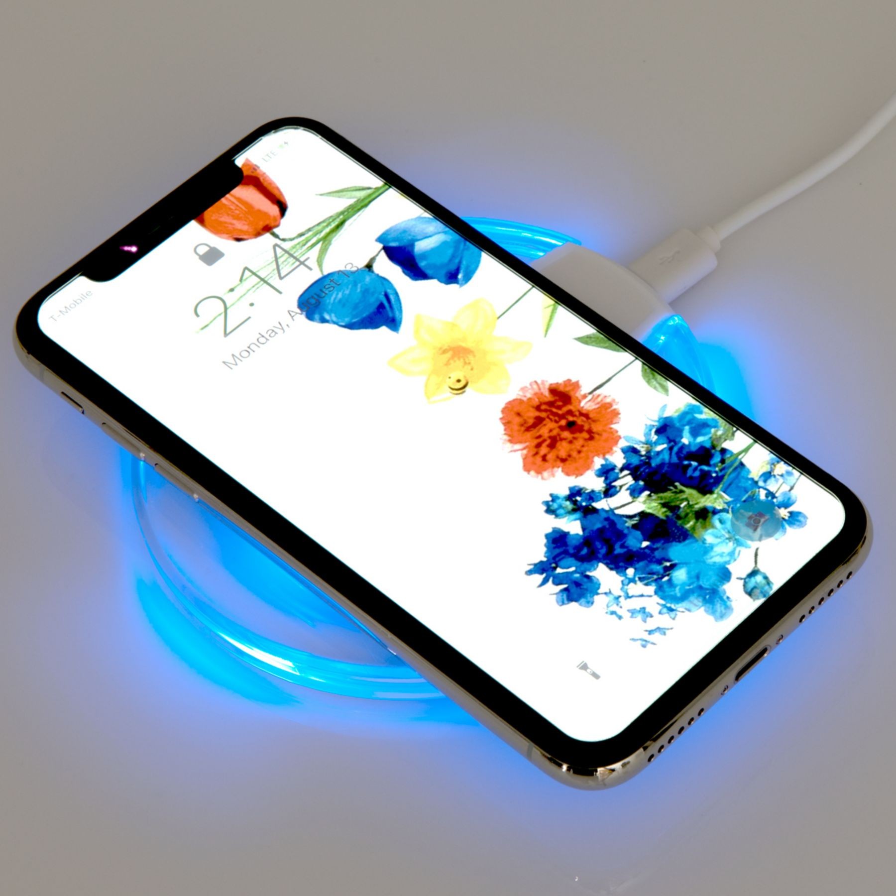 Picture of Full Color Qi Wireless Charger