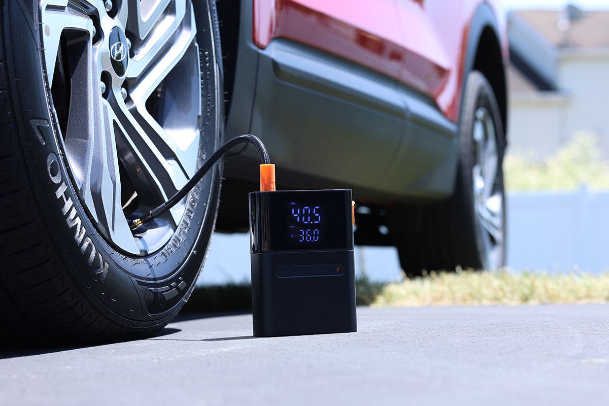 Picture of 100W Jump Starter/Tire Inflator
