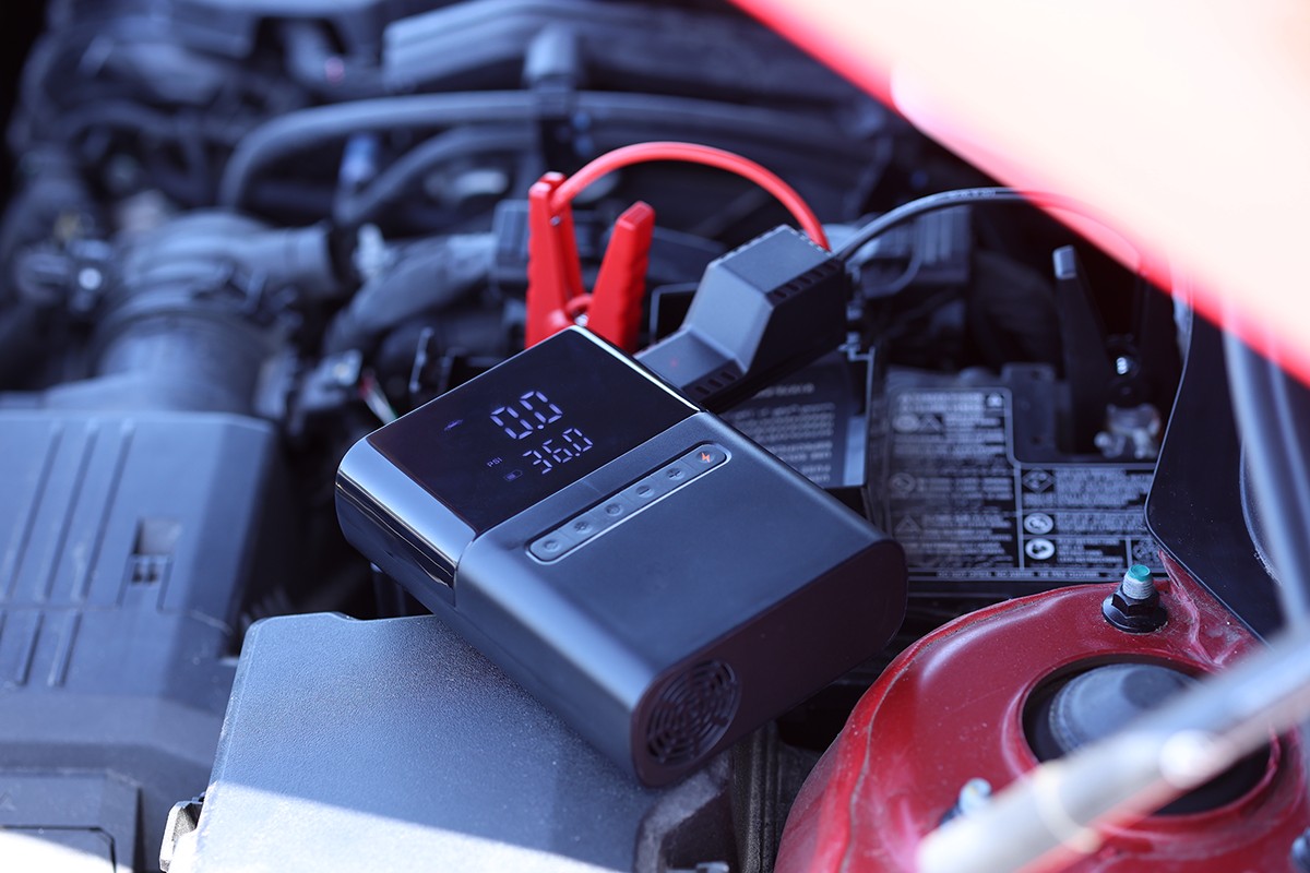 Picture of 100W Jump Starter/Tire Inflator