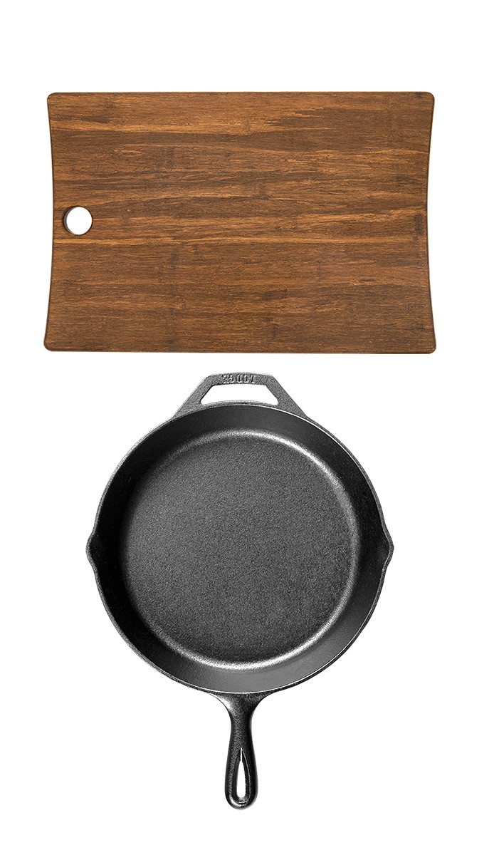 Picture of Lodge 10.25" Cast Iron / Woodland Board Gift Set