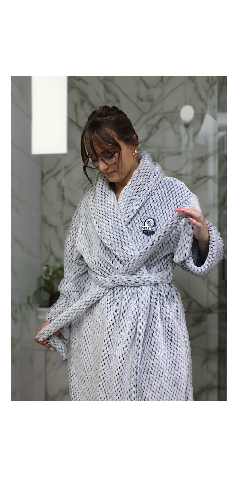 Picture of Wanderlust Bathrobe