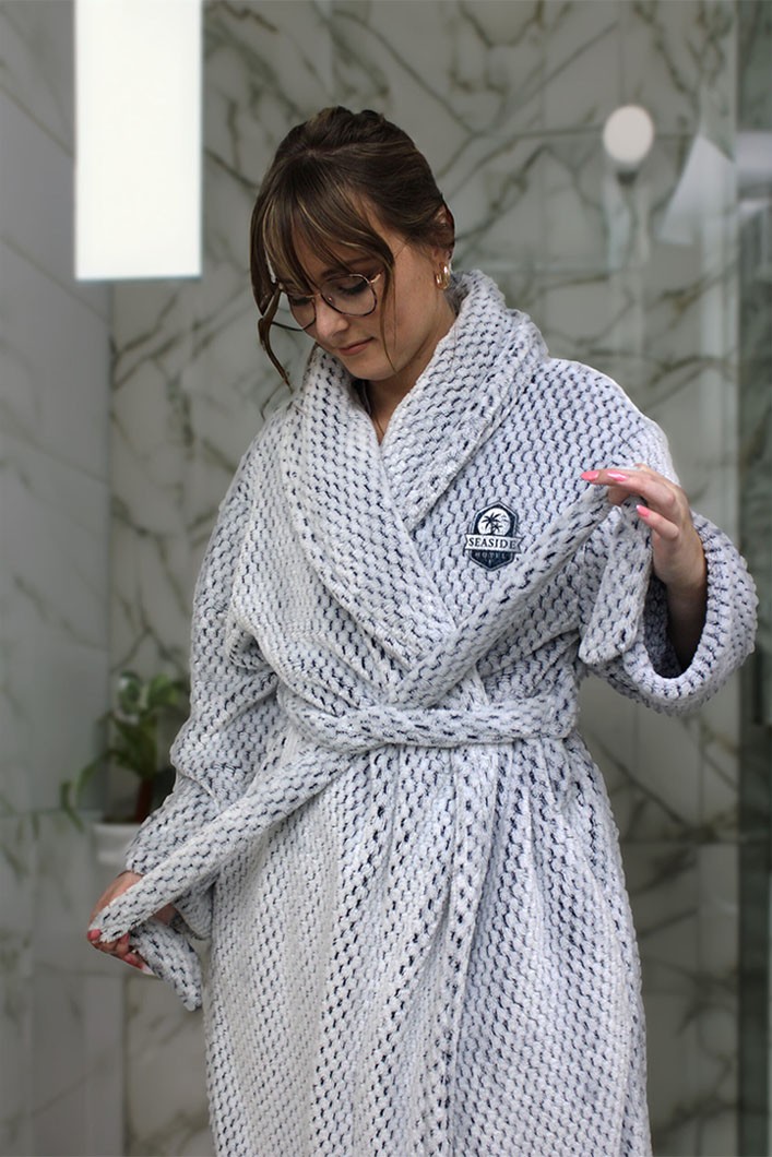 Picture of Wanderlust Bathrobe
