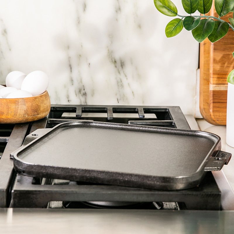 Picture of Lodge 10.5" Cast Iron Reversible Grill / Griddle