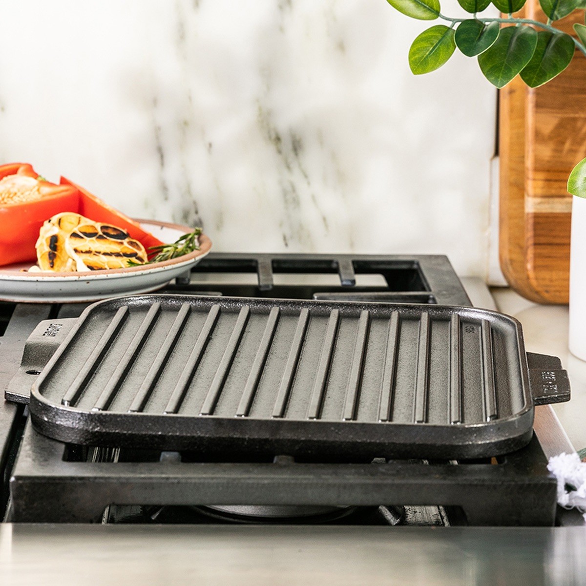 Picture of Lodge 10.5" Cast Iron Reversible Grill / Griddle