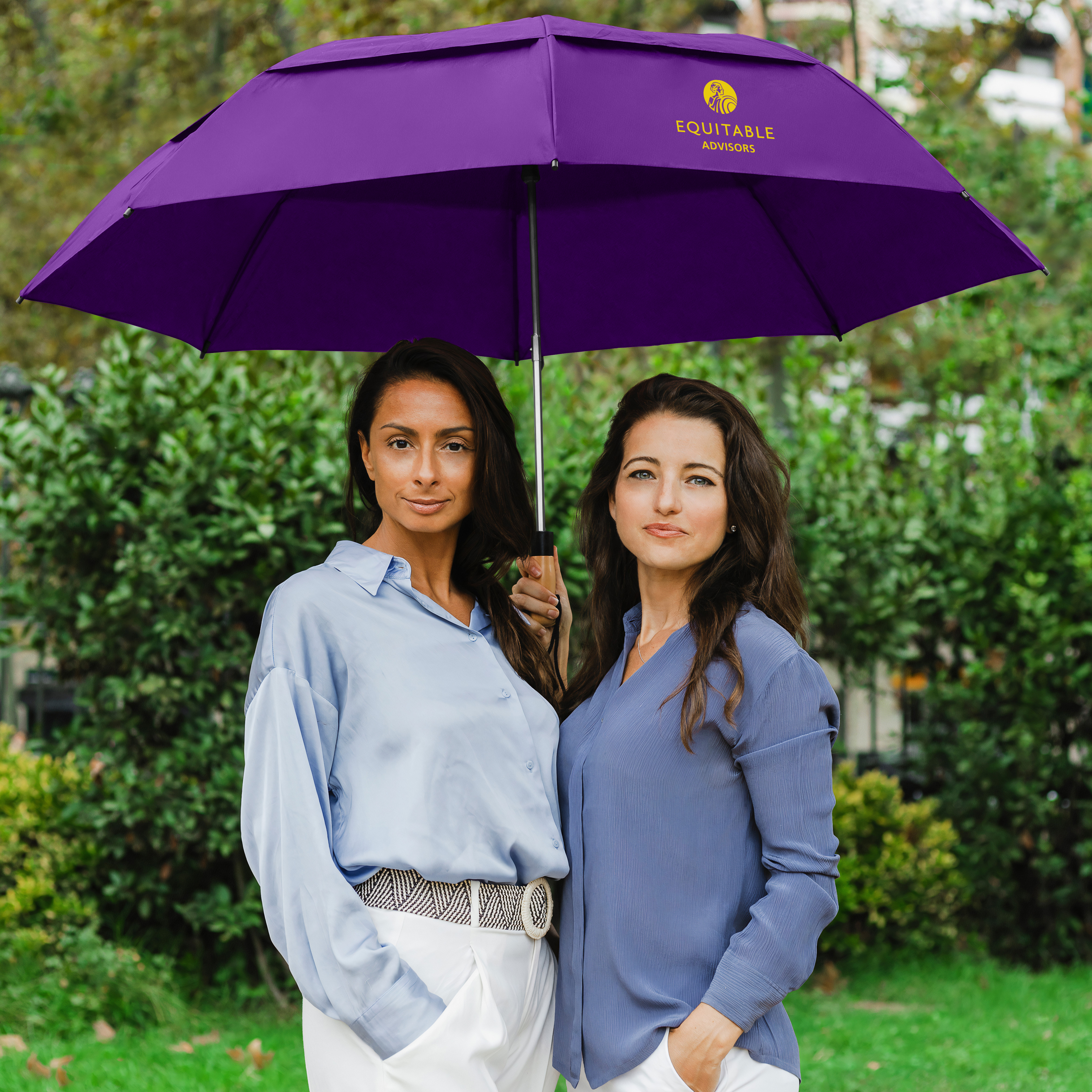 Picture of The Vented Little Giant Golf-Size Folding Auto-Open Umbrella