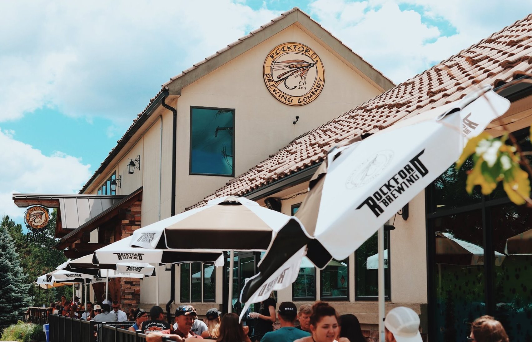 Picture of The Vented Bistro Patio Umbrella -- Commercial Quality