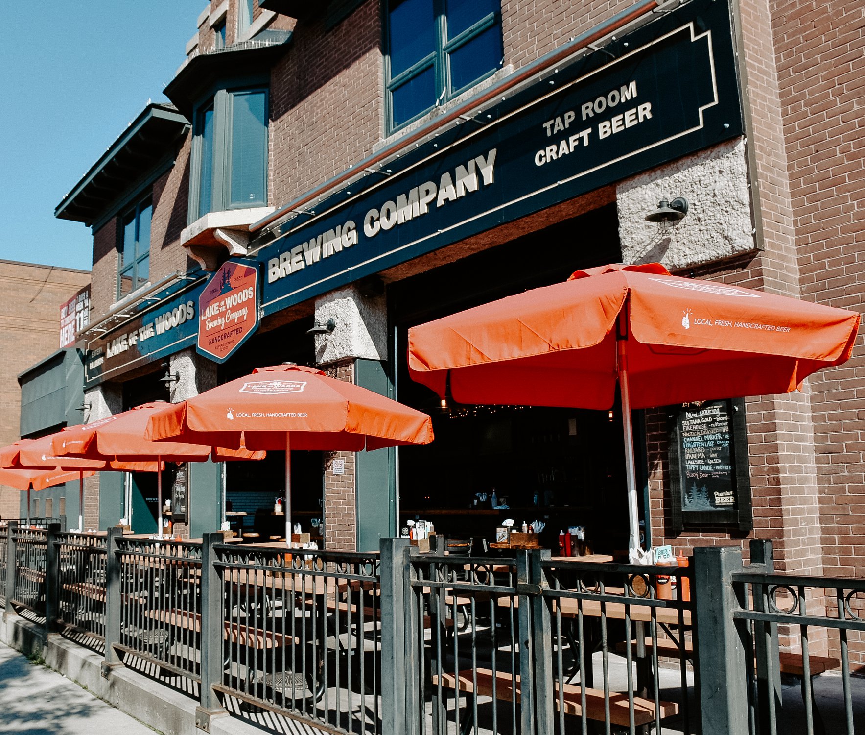 Picture of The Vented Bistro Patio Umbrella -- Commercial Quality