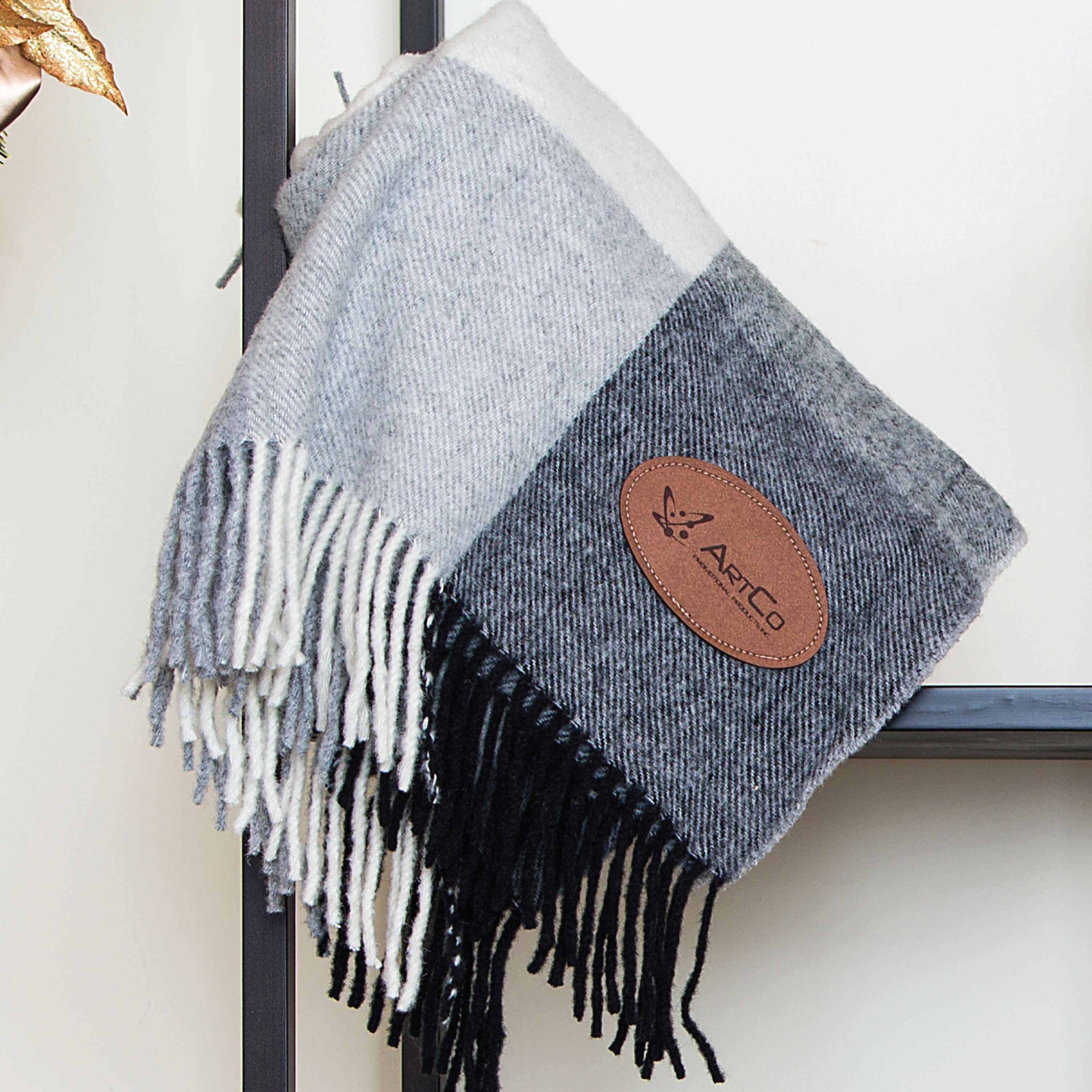 Picture of Yorkshire Plaid Wool Blanket (Leatherette Patch)