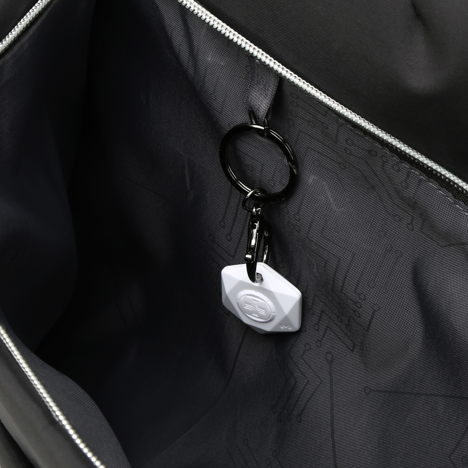 Picture of Swissdigital Design® Uptown Duffle Bag