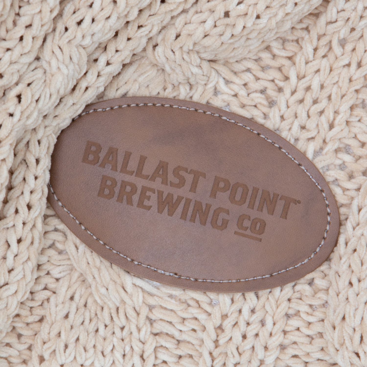 Picture of Cable Knit Chenille Throw ( Leatherette Patch)