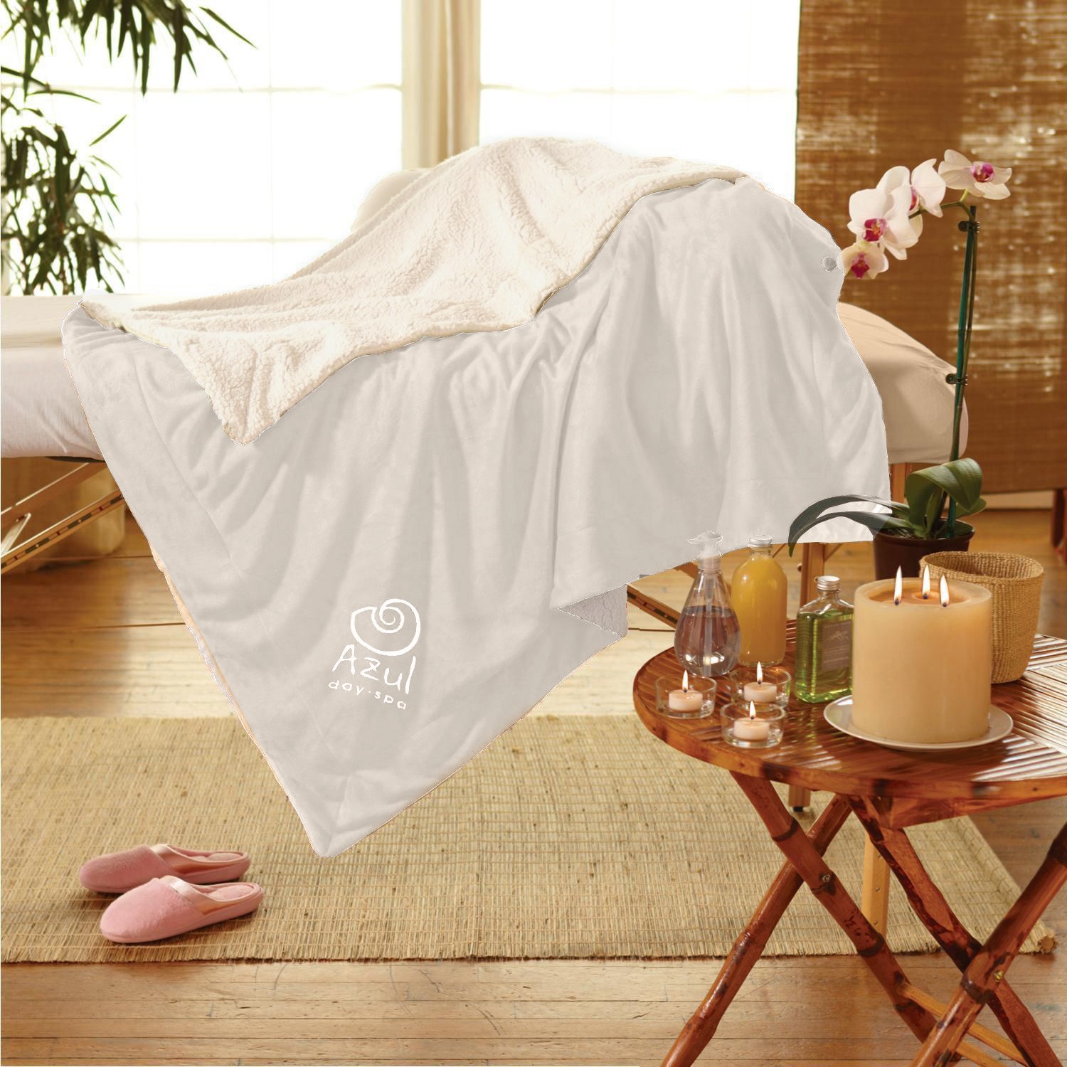 Picture of Micro Mink Sherpa Blanket