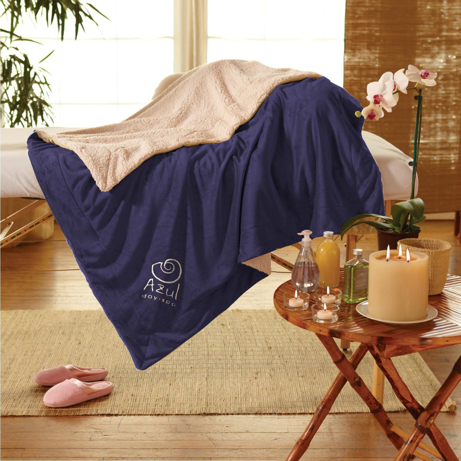Picture of Micro Mink Sherpa Blanket