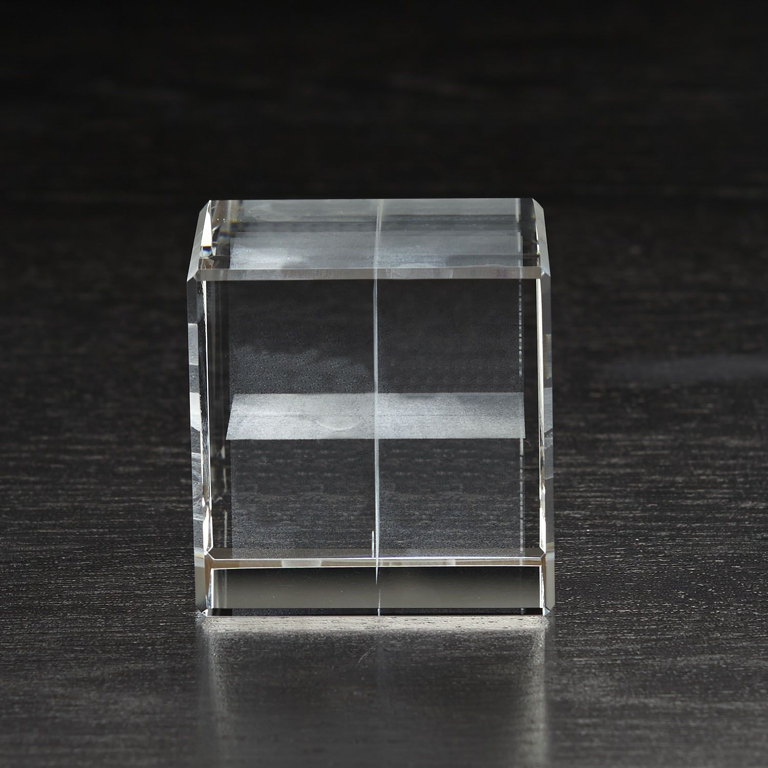 Picture of Medium Flat Cube 3D Crystal Award