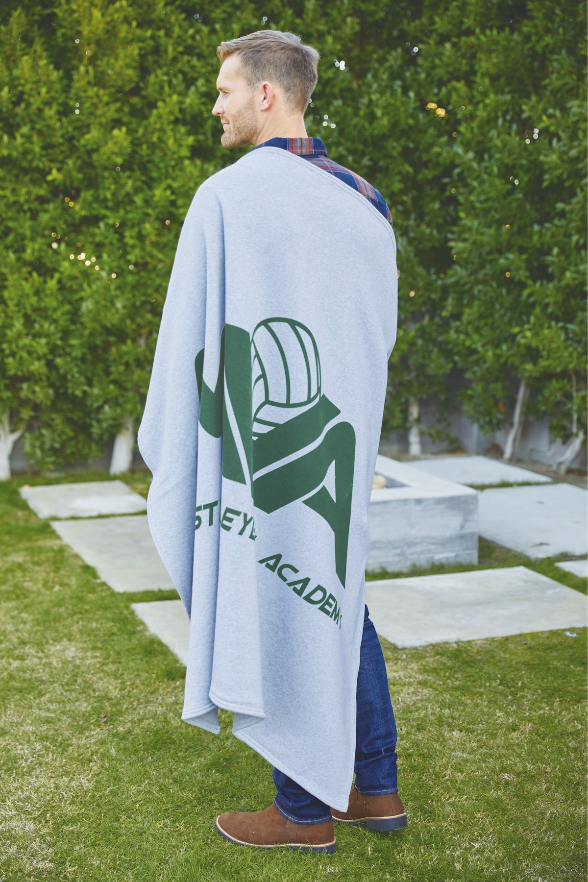 Picture of Cobblestone Mills Deluxe Size Stonehouse Sweatshirt Blanket™