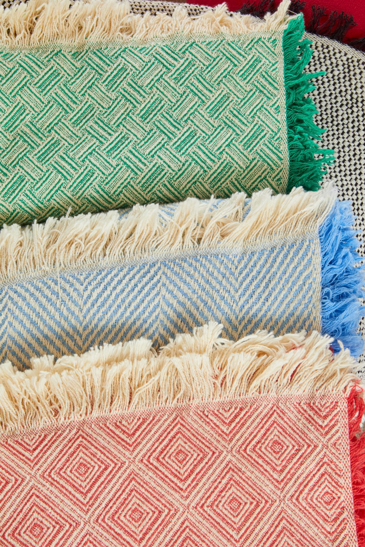 Picture of Geoloom Throw (55"x 75")