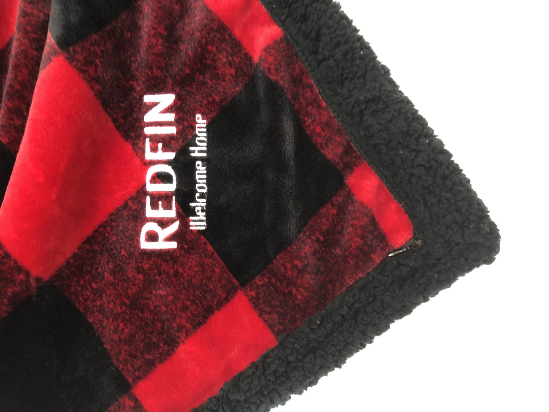 Picture of Cobblestone Mills Woodland Plaid Throw Blanket™
