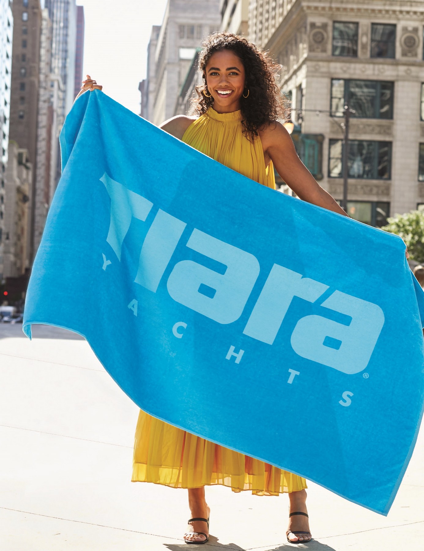 Picture of Turkish Signature™ Ultraweight Colored Beach Towel